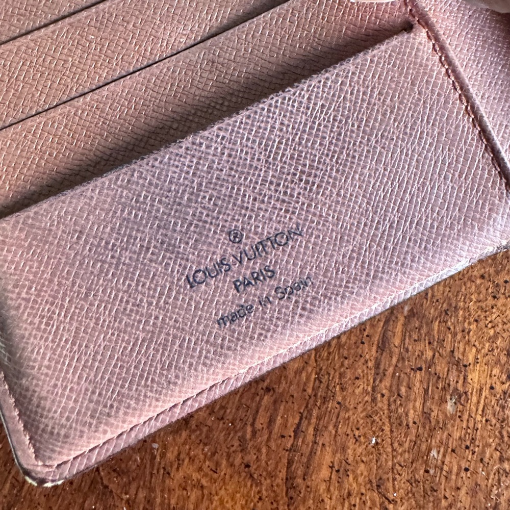 LV Wallet - Picture 3 of 13